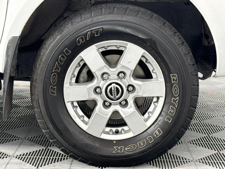 2017-Nissan-NP300-24i-Hi-Rider-Double-Cab_18