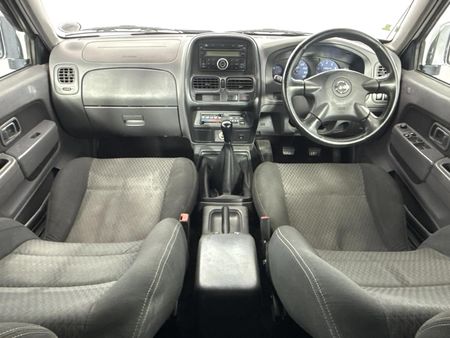 2017-Nissan-NP300-24i-Hi-Rider-Double-Cab_6