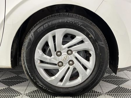 2022-Hyundai-Grand-i10-10-Motion-Cargo-PV_12