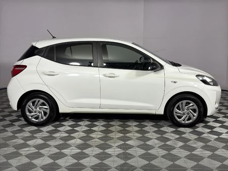 2022-Hyundai-Grand-i10-10-Motion-Cargo-PV_3
