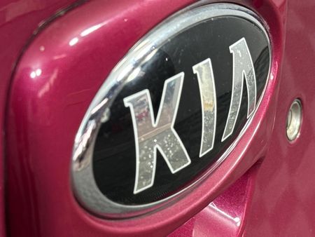 2016-Kia-Picanto-12-LS_12