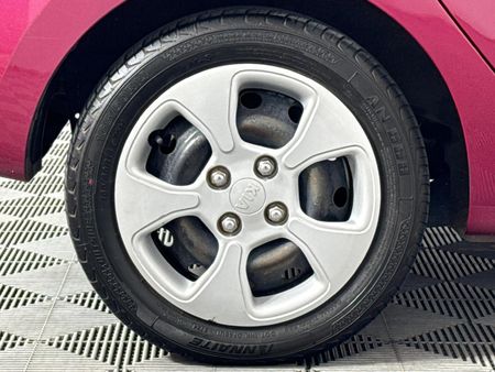 2016-Kia-Picanto-12-LS_19