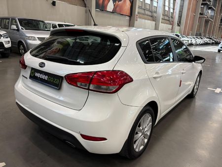 2014-Kia-Cerato-16-EX-5-dr_2