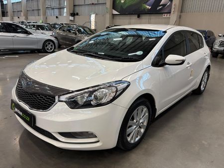 2014-Kia-Cerato-16-EX-5-dr_6