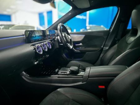 2022-Mercedes-Benz-A-Class-A-250-AMG-Auto_16