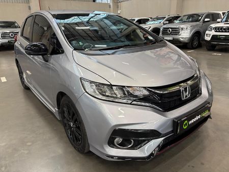 2018-Honda-Jazz-15-Sport-Auto_0