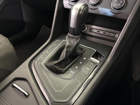 2020-Volkswagen-Tiguan-14-TSI-Trendline-Auto-110kW_11