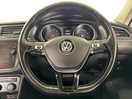 2020-Volkswagen-Tiguan-14-TSI-Trendline-Auto-110kW_12