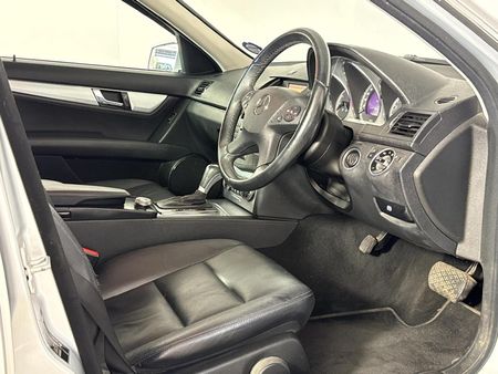 2011-Mercedes-Benz-C-Class-C-200-CGI-BE-Estate-Avantgarde-Auto_9