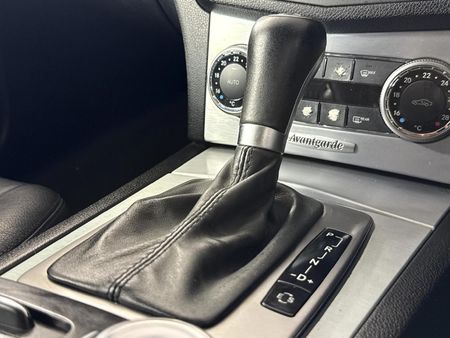2011-Mercedes-Benz-C-Class-C-200-CGI-BE-Estate-Avantgarde-Auto_10