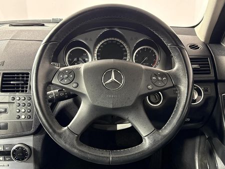 2011-Mercedes-Benz-C-Class-C-200-CGI-BE-Estate-Avantgarde-Auto_12