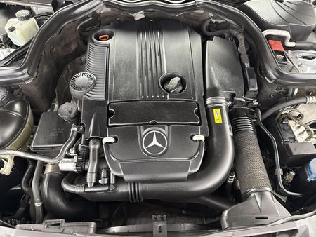 2011-Mercedes-Benz-C-Class-C-200-CGI-BE-Estate-Avantgarde-Auto_13