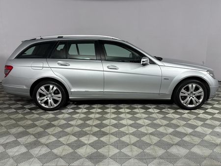 2011-Mercedes-Benz-C-Class-C-200-CGI-BE-Estate-Avantgarde-Auto_3