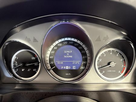 2011-Mercedes-Benz-C-Class-C-200-CGI-BE-Estate-Avantgarde-Auto_6
