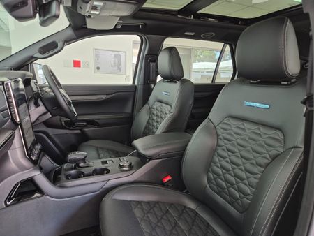 2026-Ford-Everest-30D-V6-Platinum-AWD-Auto_5