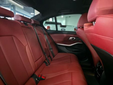 2025-BMW-3-Series-320i-M-Sport-Auto_25