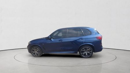 2022-BMW-X5-xDrive30d-M-Sport_10