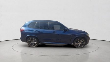 2022-BMW-X5-xDrive30d-M-Sport_3