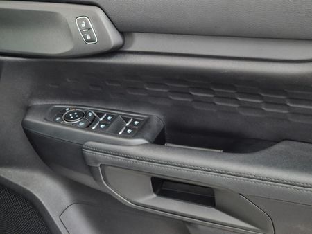 2026-Ford-Everest-20-Sit-Active-4x4-Auto_12