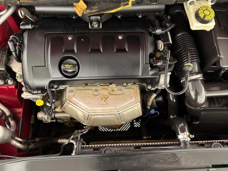 2013-Peugeot-308-16-Comfort-Access_13