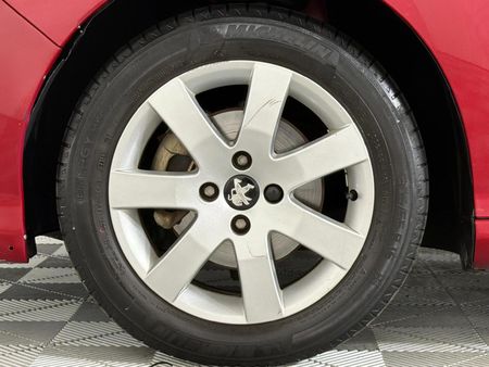 2013-Peugeot-308-16-Comfort-Access_15