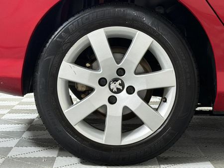 2013-Peugeot-308-16-Comfort-Access_18
