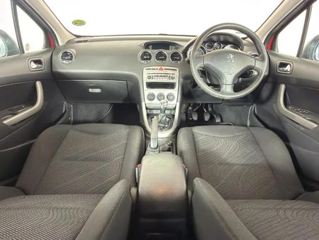 2013-Peugeot-308-16-Comfort-Access_6