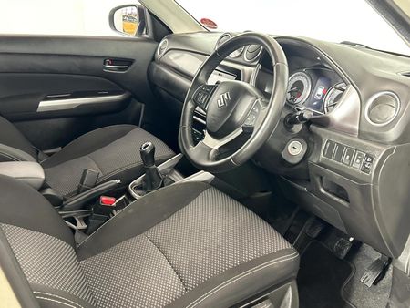 2019-Suzuki-Vitara-16-GL_10