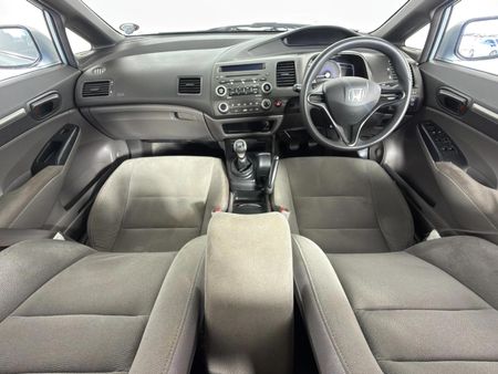 2008-Honda-Civic-18-LXi-Sedan_6