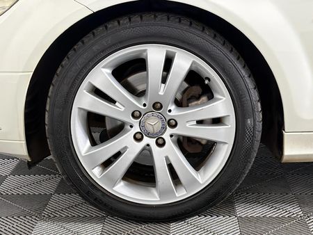 2007-Mercedes-Benz-C-Class-C-200K-Avantgarde-Auto_15