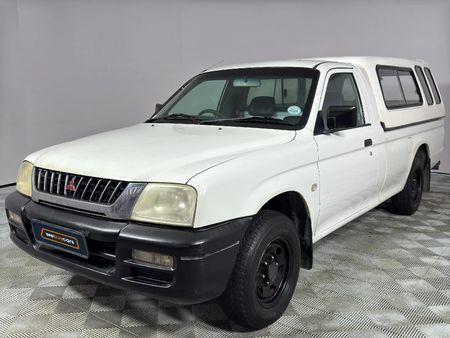 2005-Mitsubishi-Colt-2000-LWB-Single-Cab_0