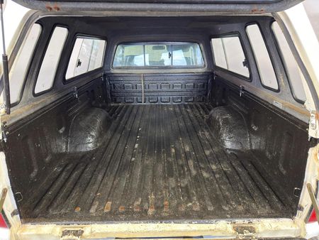 2005-Mitsubishi-Colt-2000-LWB-Single-Cab_10
