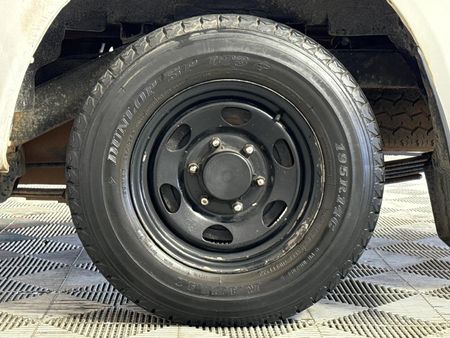 2005-Mitsubishi-Colt-2000-LWB-Single-Cab_15