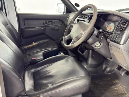 2005-Mitsubishi-Colt-2000-LWB-Single-Cab_8