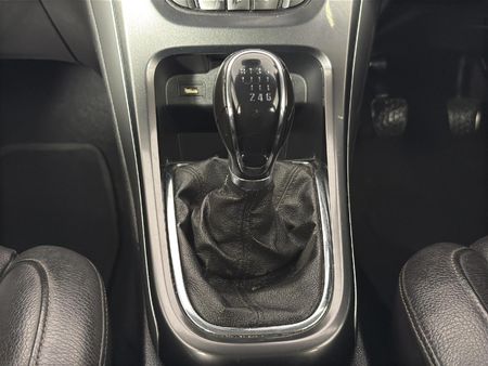 2013-Opel-Astra-16T-Cosmo_11