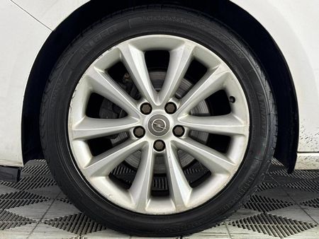 2013-Opel-Astra-16T-Cosmo_16
