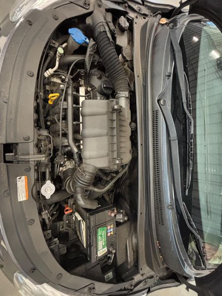 2012-Hyundai-i10-125-GLS-Fluid-Auto_12