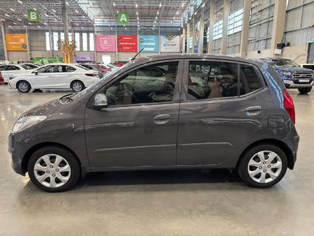 2012-Hyundai-i10-125-GLS-Fluid-Auto_5