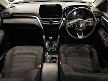 2023-Suzuki-Grand-Vitara-15-GL_9