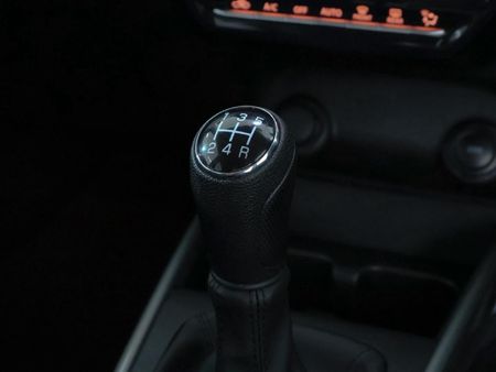 2024-Toyota-Starlet-15-XR_25