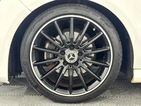 2019-Mercedes-Benz-CLA-200-AMG-Auto_15
