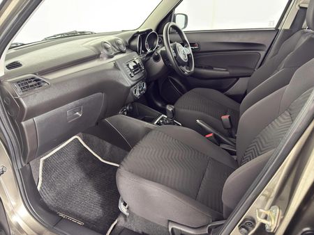 2023-Suzuki-Swift-12-GL-Auto_9