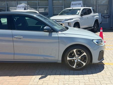 2020-Audi-A1-Sportback-10-TFSI-Auto-30-TFSI_11