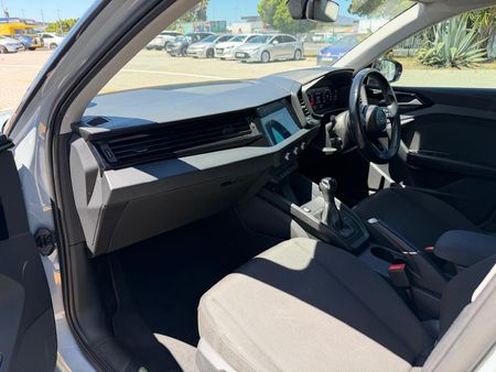2020-Audi-A1-Sportback-10-TFSI-Auto-30-TFSI_26