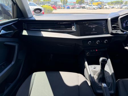 2020-Audi-A1-Sportback-10-TFSI-Auto-30-TFSI_28