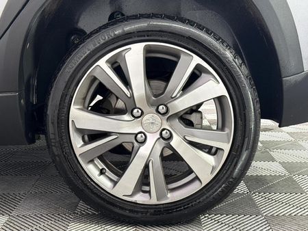 2018-Peugeot-2008-12T-PureTech-Allure-Auto_18