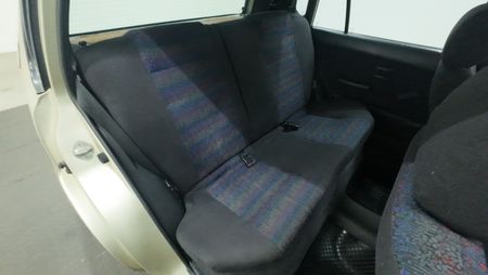 2005-Toyota-Tazz-130-Sport_12
