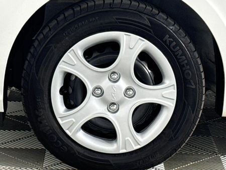 2025-Kia-Picanto-10-LX-Auto_15