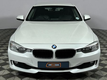 2012-BMW-3-Series-320i-Auto_1