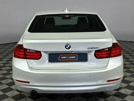 2012-BMW-3-Series-320i-Auto_4
